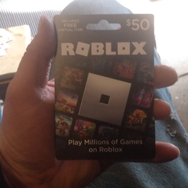 Roblox Game Card $25 USD –